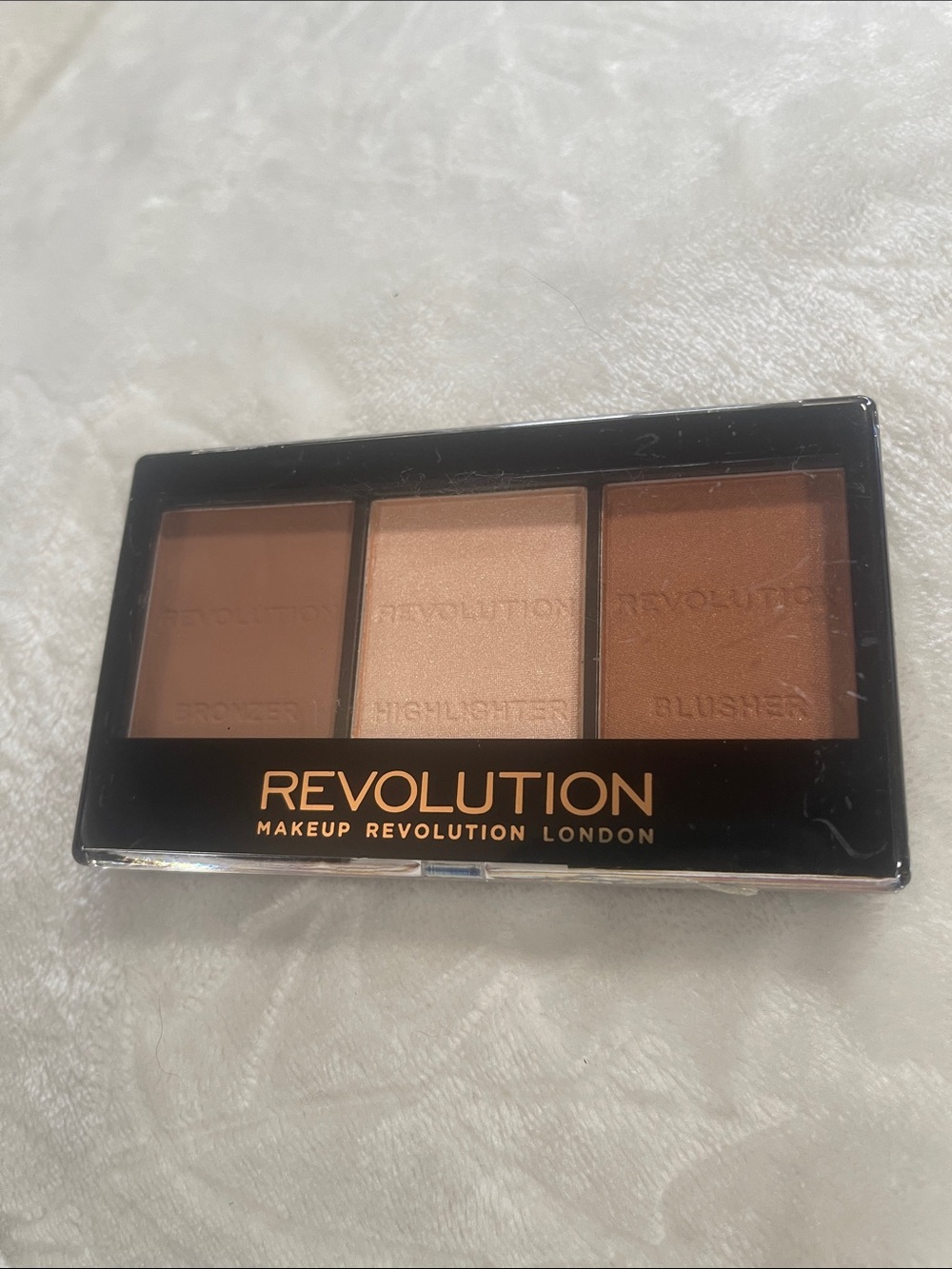 Revolution Face Palette — Brown & Champagne Bronzer, Highlighter, Blusher